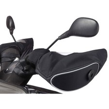 Coprimanopole universali