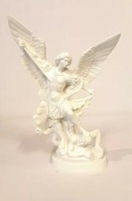 STATUA DI SAN MICHELE ARCANGELO CM 28,5 IN MARMO RESINA PIENA BIANCA ITALIANA 