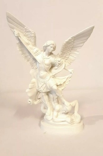 Statua san michele - di,