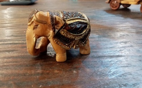 Elefante legno bianco fatto - , a