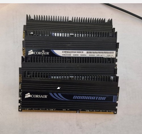 Corsair dominator - 16, (4x4)