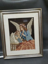 Quadro punto croce Angelo e bambina con cornice