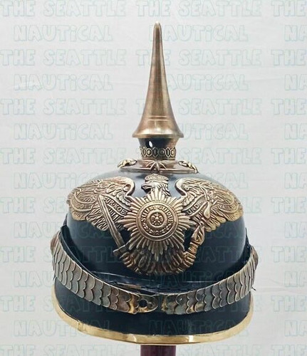 Elmetto pelle pickelhaube