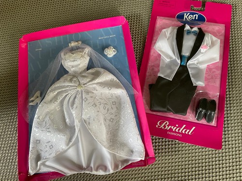 Mattel barbie fashion avenue - mattel,