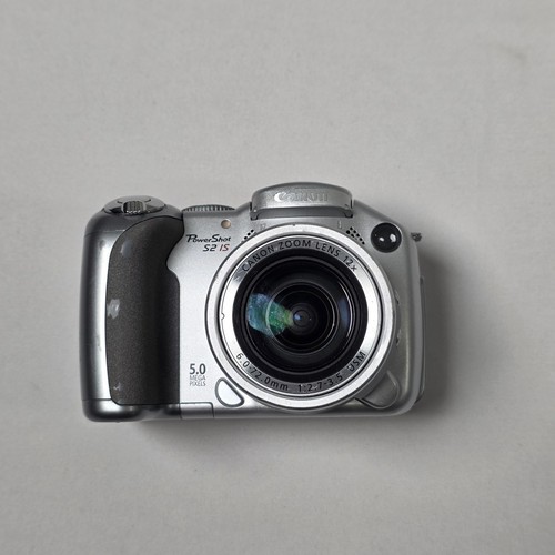 Canon powershot is - s2,