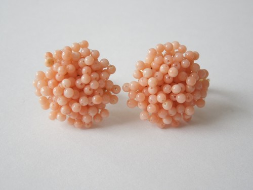 Orecchini perno corallo - orecchini,
