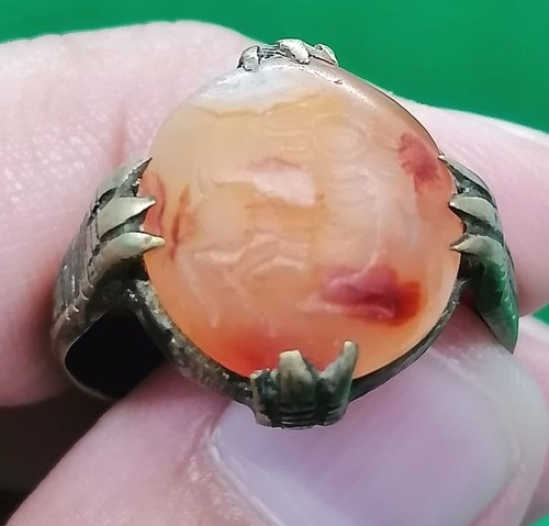 Anello antico romano corniola