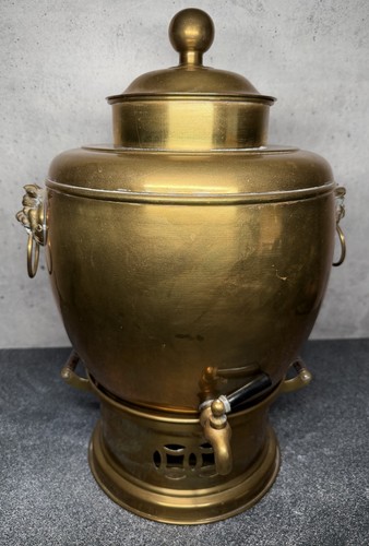 Antico samovar russo - samovar, ottone