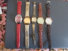lotto di 5 orologi da polso nuovo e usati anni 80 tutti funzionanti con batteria