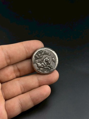 Antica moneta romana unica
