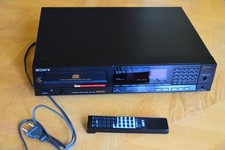 Sony CDP-750 Lettore CD mit TDA1541 - revisionato - nuovo laser e cinghia - FB / telecomando