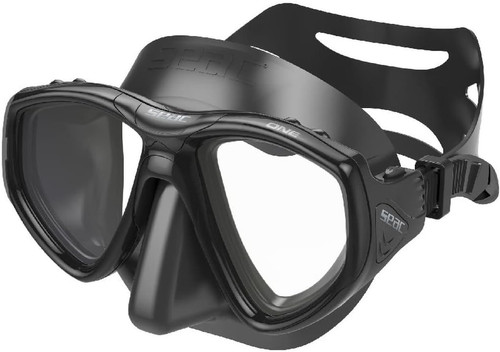 One maschera sub per - sub,