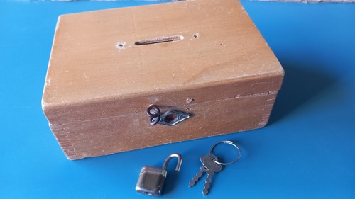 Antico salvadanaio legno - salvadanaio,