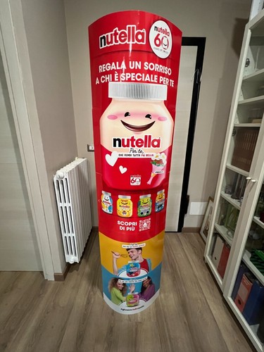 Totem pubblicità nutella - pubblicitÀ,