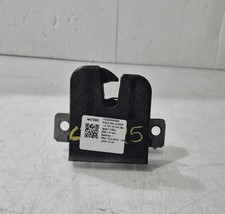 blocco coperchio bagagliaio per VOLKSWAGEN POLO (9N) 1.4 TDI DPF Ber. 4a7db5 6Q6827505E 2005