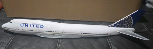 100 united boeing - 1/100,
