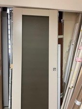 Porta scorrevole interno muro Garofoli GDesigner laccato tortora vetro madras b