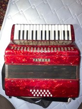 YAMAHA fisarmonica rossa 22