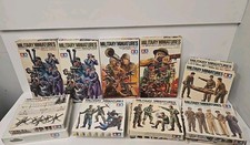 Lotto di 14 miniature militari