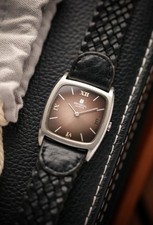 Universal Geneve Rectangula 842114 mechanical Brown dégradé dial cal UG 1-42