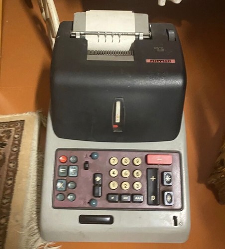 Calcolatore olivetti epoca - olivetti, d’epoca