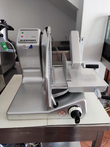 Affettatrice professionale - affettatrice,