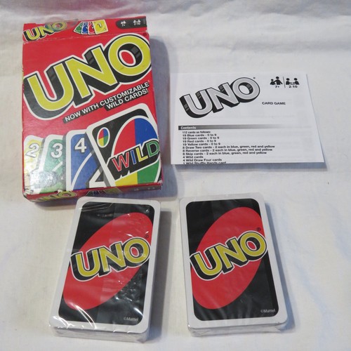 Mattel uno card game - card,