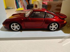 Porsche 911 Turbo 993 rosso scala 1/18 di UT Model come nuovo con scatola.