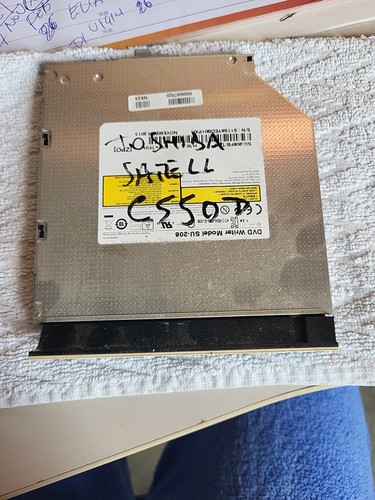 Toshiba satellite c550d - toshiba,