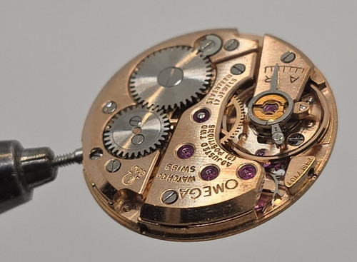Omega 620 movimento originale