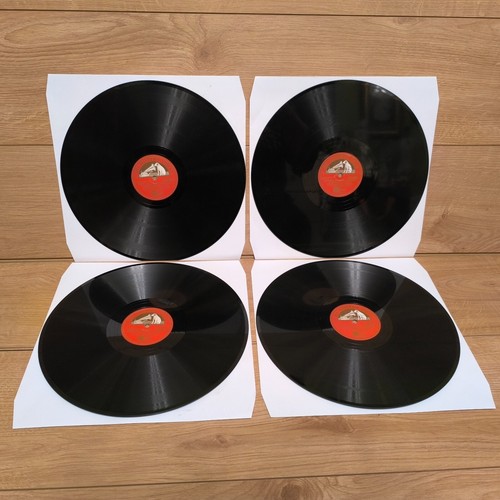 His masters voice - his,