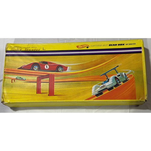 Hot wheels action set - hot, vintage