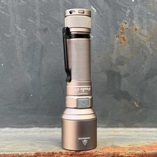 Fenix C7 – Torcia LED con