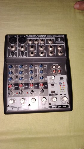 Behringer xenyx 802 - behringer,
