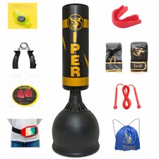 Guanti da boxe pieni di sacco