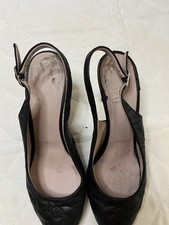 Tacchi Chanel neri in pelle