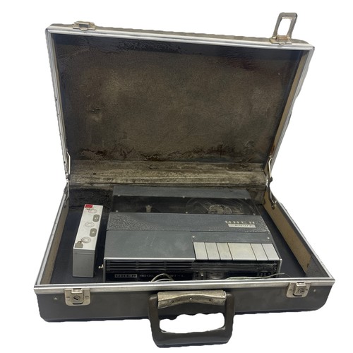 Report uher 4000 con - ic,