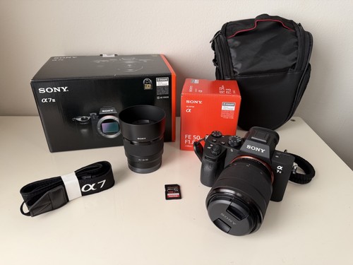 Sony alpha iii - iii, objetivo