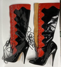 Stivali stringati fetish