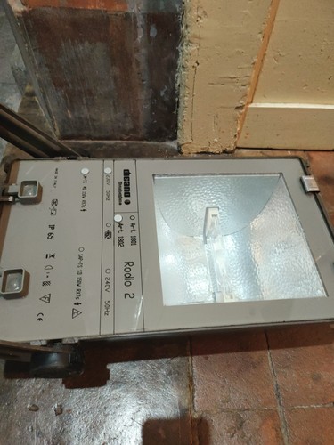 Faro professionale marca