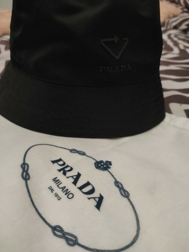 Cappello prada