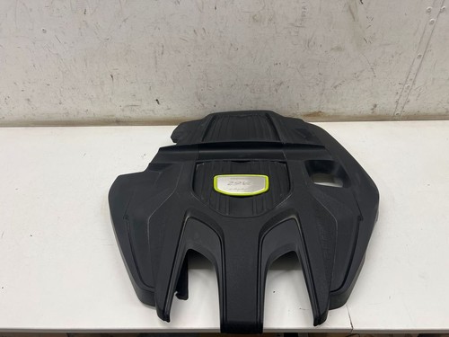 Assetto coprimotore superiore