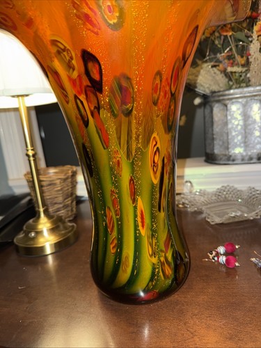 Vintage art glass vase - art,