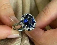 Anello di fidanzamento in oro