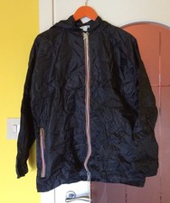 giacca tipo Kway impermeabile