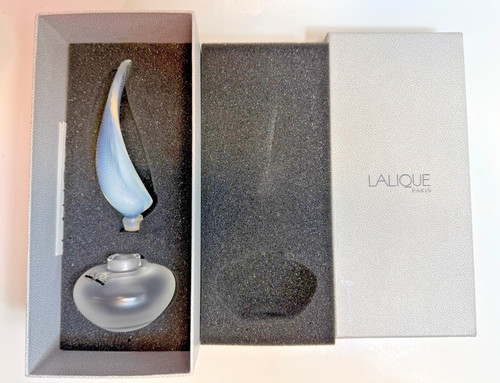 Bottiglia profumo opalescente