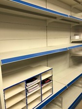 Arredamento completo negozio 