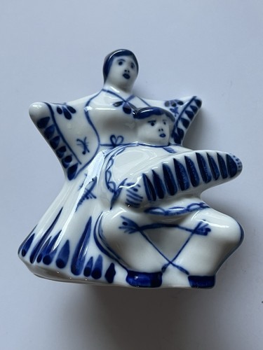 Fisarmonicista ballerino - e,