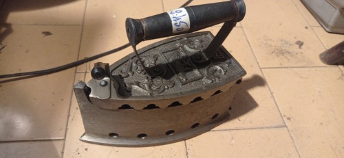 Antico ferro stiro - stiro, a