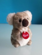 "TRUDI" peluche, Koala , colore marrone chiaro, altezza 15 cm.